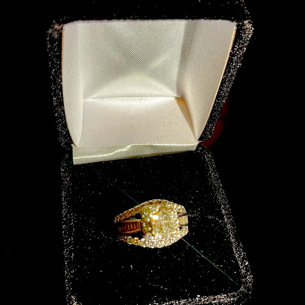Ring - Picture 8 of 8